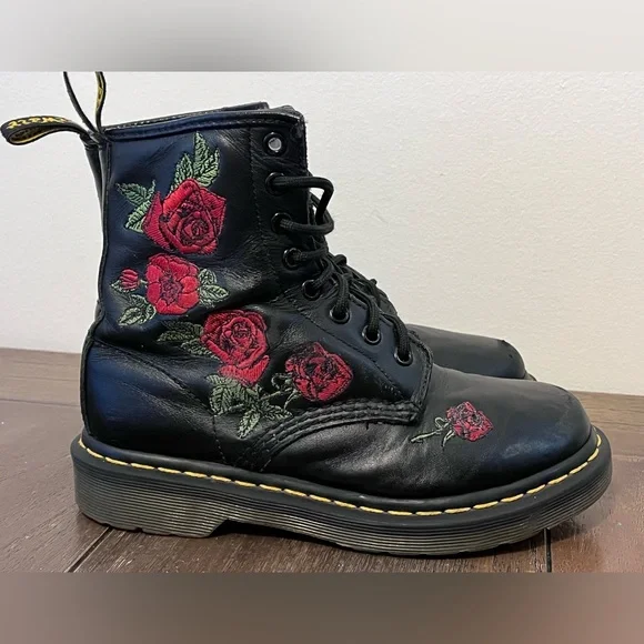 Dr. Martens 1460 Vonda Embroidered Rose Boots Womens size 6 - Picture 7 of 11